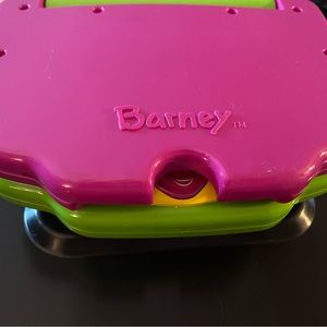 Barney’s carry and go laptop computer with cards
